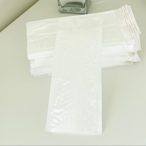 22PCS Waterproof Poly Bubble Mailer - Picture 2 of 4